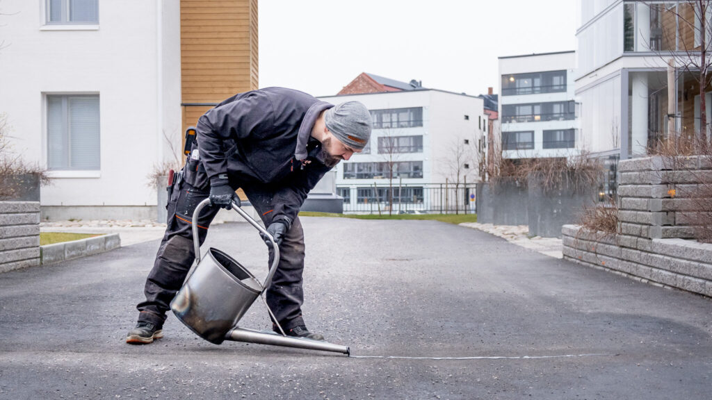 Milloin yhteys isännöitsijään?
